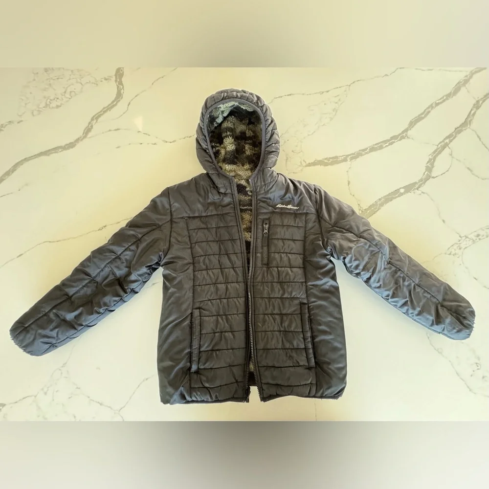 2 Puffer Jackets Size 9-10 - Picture 5 of 7